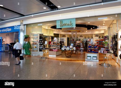 shops in heathrow airport